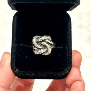 James Avery Love Knot Ring - Size 7